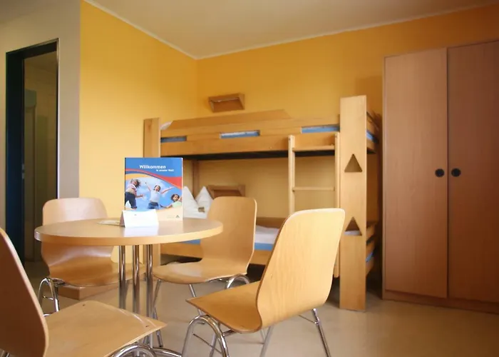 Jugendherberge Westerland Hostal *